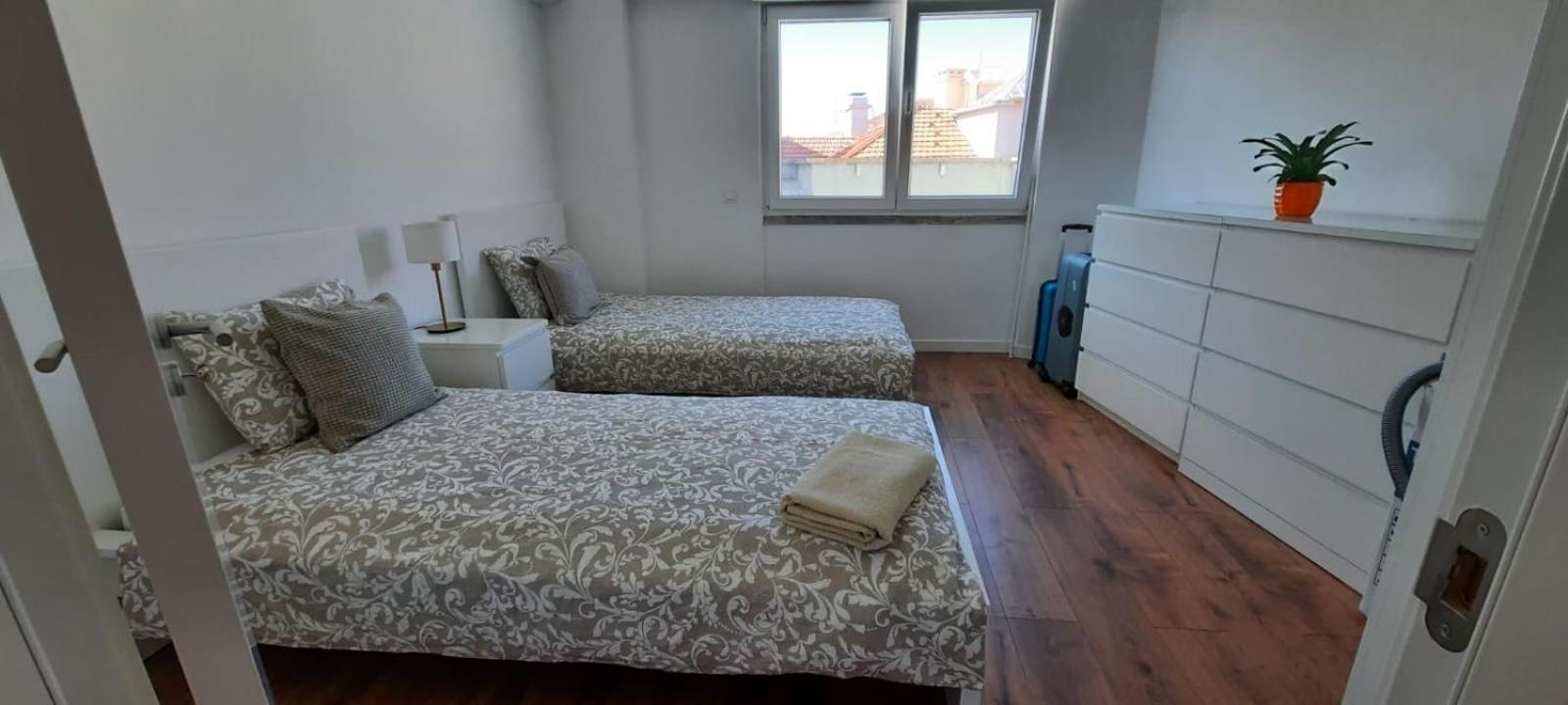 Appartamento Apartamento Em Alvalade Lisbona Esterno foto